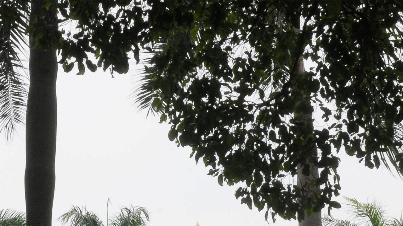 FOTO: Suasana Monas Usai Diserbu 45.905 Wisatawan Lokal hingga Mancanegara saat Hari Libur Natal