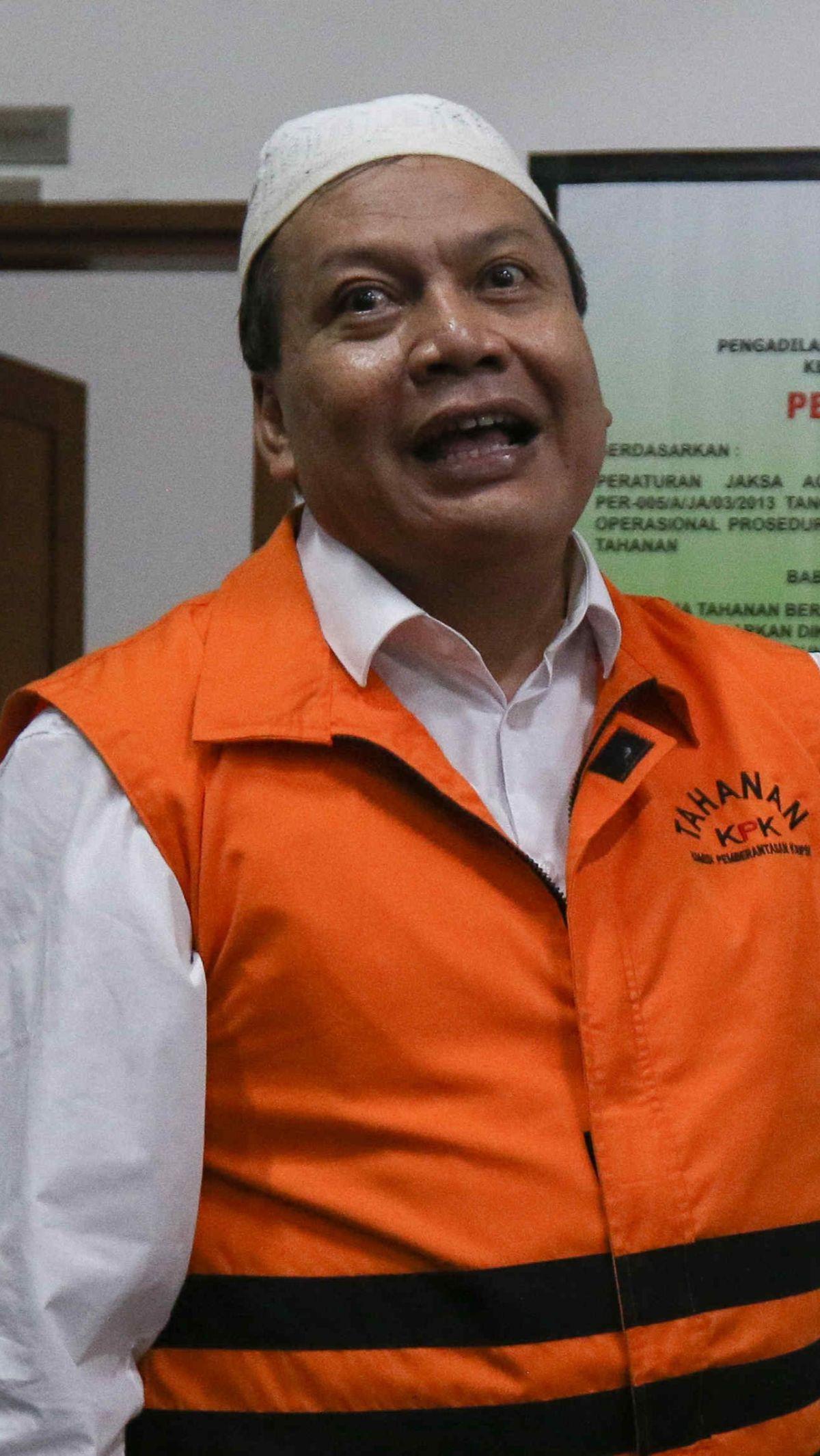 Sebelumnya, AKBP Bambang Kayun didakwa menerima suap Rp 57,1 miliar.