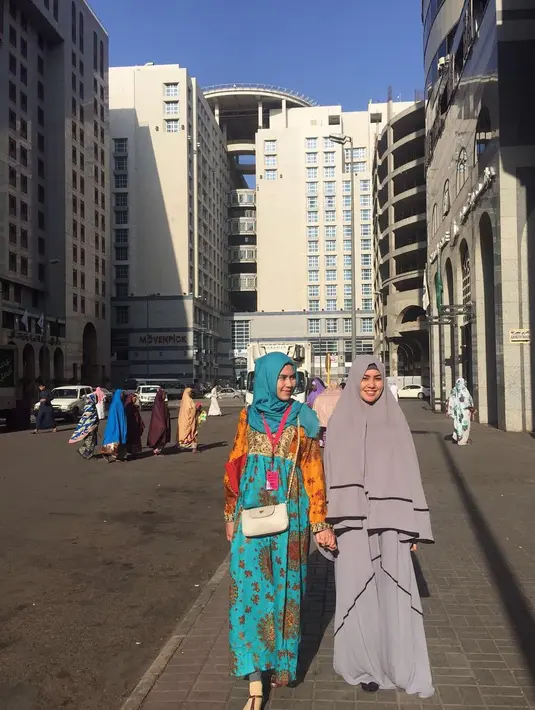 (Instagram/kartikaputriworld)