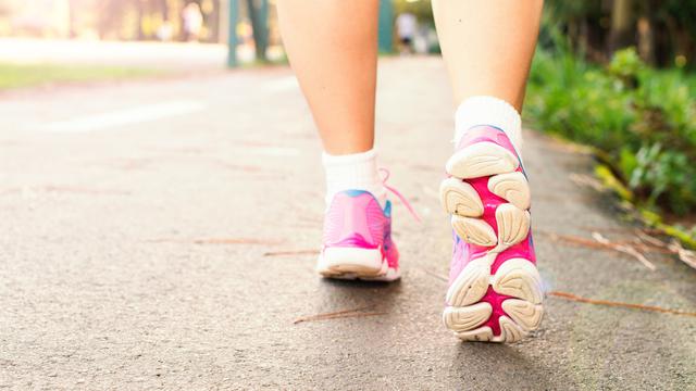 Ilustrasi jalan kaki