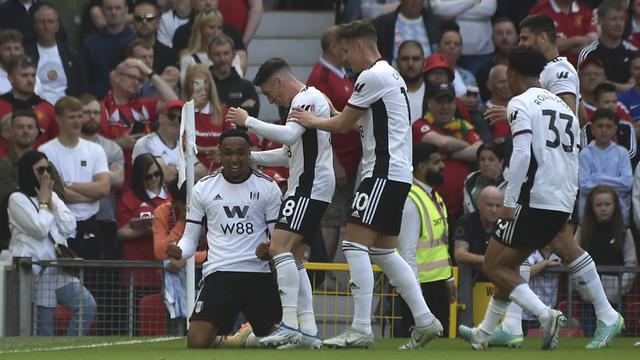 Foto: Aksi Tepis Penalti David De Gea Jadi Penentu Comeback MU atas Fulham di Laga Penutup Liga Inggris 2022 / 2023
