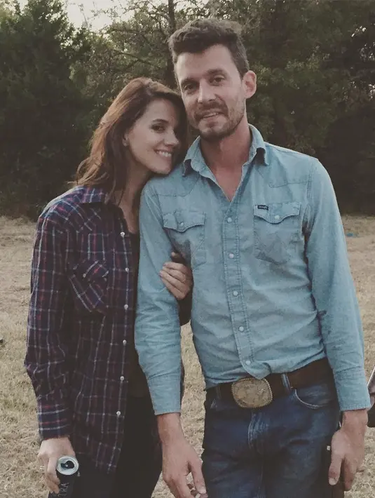 Pasalnya, Evan Felker diketahui sudah miliki seoranng istri yakni, Staci Nelson. (instagram/stacifelker)