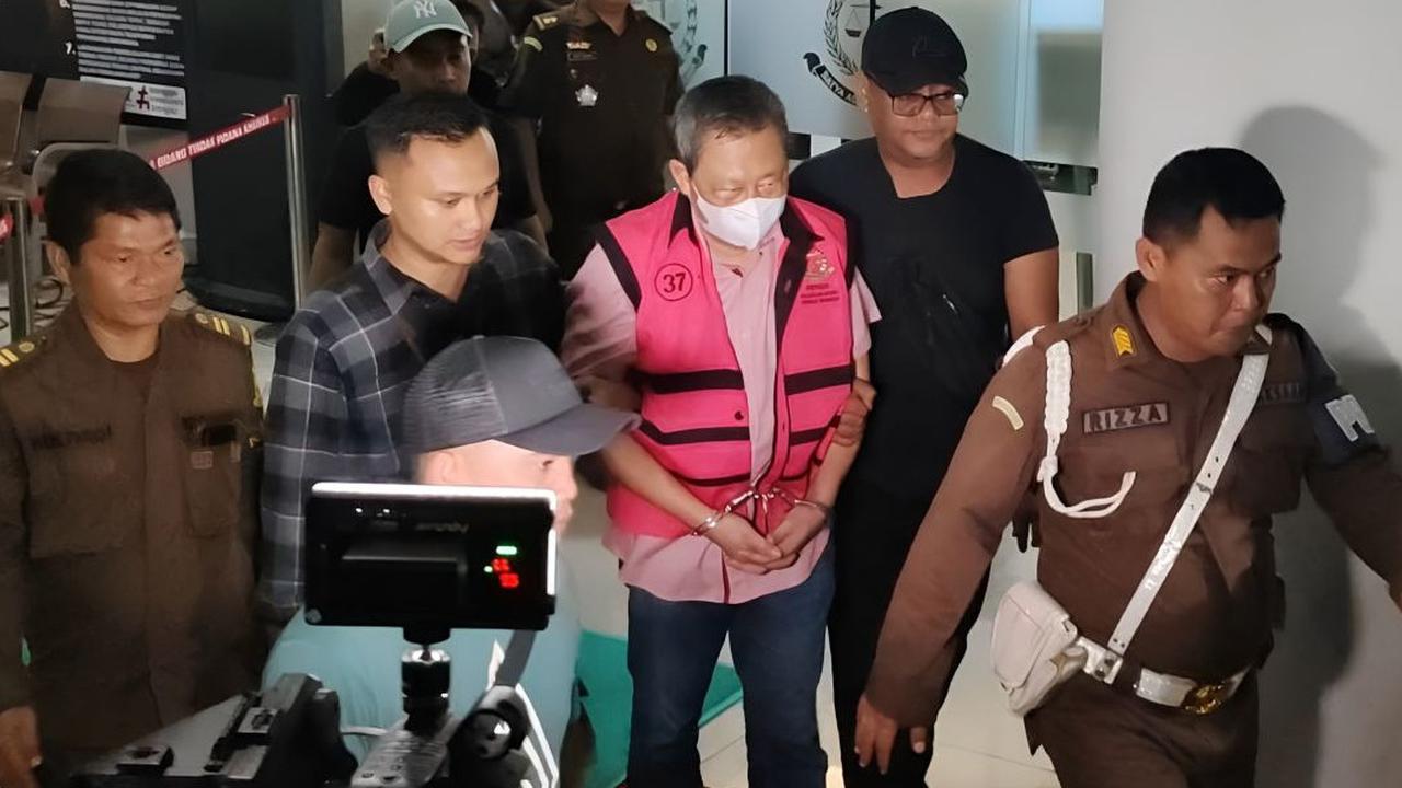 VIDEO: Kronologi Bos Sriwijaya Hendry Lie Ditangkap Usai Kabur ke Singapura Akibat Korupsi Tima