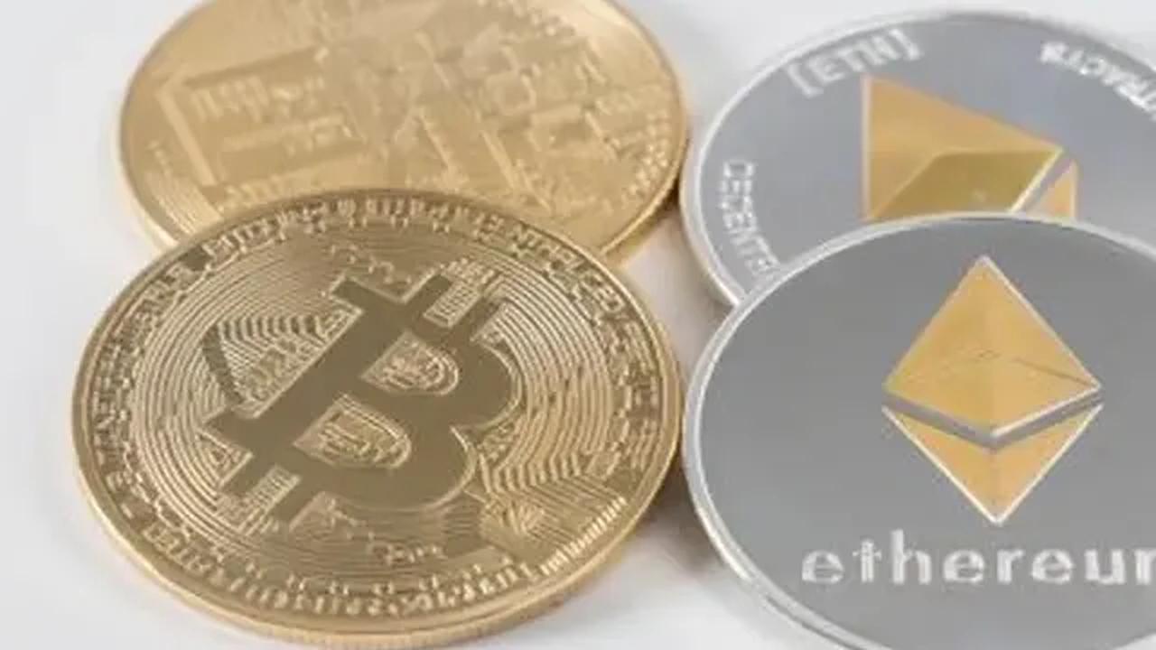 Pada akhirnya hal ini bisa mengakibatkan investor lebih memilih bertransaksi kripto di luar negeri sehingga terjadi capital flight.