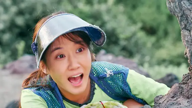 7 Potret Park Eun Bin dalam Drama Castaway Diva, Terdampar di Pulau Terpencil Selama 15 Tahun