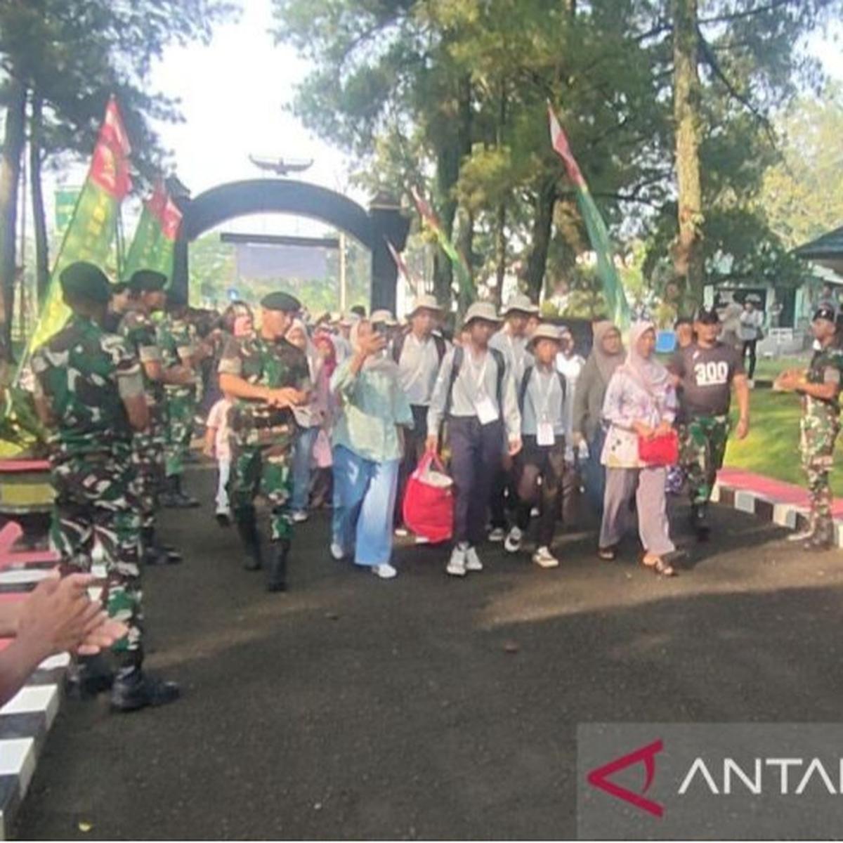 Pemkab Cianjur Pantau Siswa Bermasalah di Barak Militer: Siapkan Psikolog dan Nakes