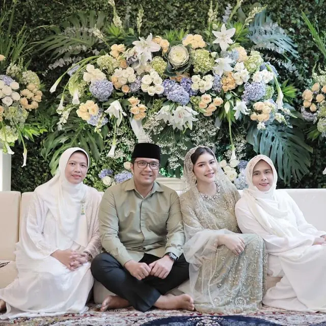 6 Momen Tasyakuran 4 Bulanan Kehamilan Rica Andriani, Berlangsung Khidmat