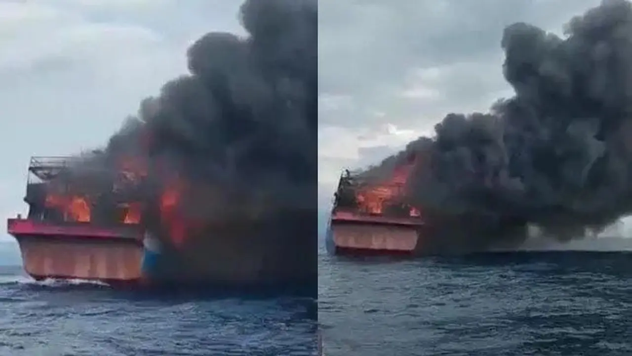 Kapal Ikan Terbakar