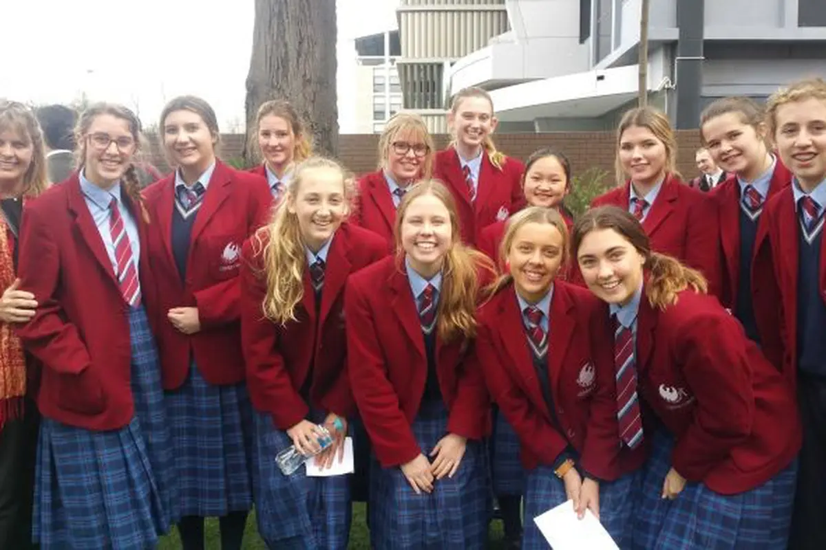 Warga lokal yang memeriahkan HUT ke-71 RI di KJRI Melbourne, Australia. (AustraliaPlus)