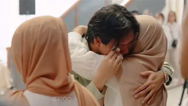 Momen pengajian jelang pernikahan Rizky Febian di kediaman Sule, Rabu (8/5/2024). [Foto: Instagram/rizkyfbian]