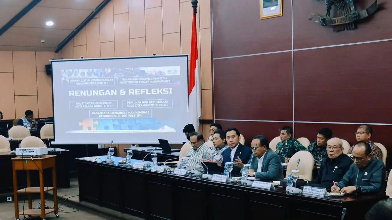 Pimpinan MPR RI Koordinator Bidang Pengkajian, Edhie Baskoro Yudhoyono atau Ibas, dalam Rapat Pleno Komisi Kajian Ketatanegaraan di Gedung Nusantara V MPR RI, Rabu (1/10) (Istimewa)