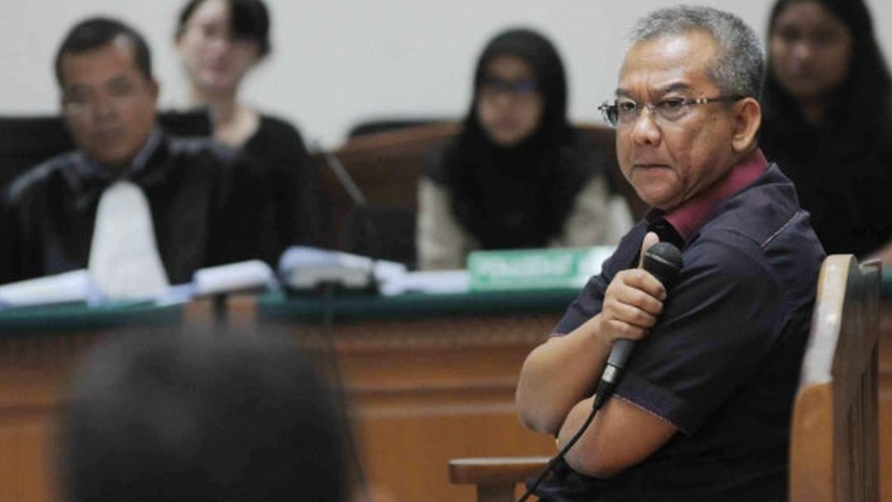 Ekspresi marah Sutan Bhatoegana saat bersaksi di sidang kasus ESDM