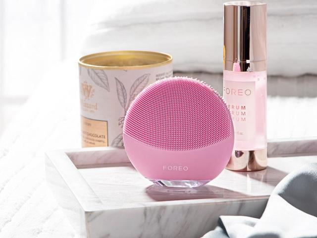 Mencoba Beauty Tools Yang Membersihkan Sekaligus Membuat Wajah Bercahaya Fashion Beauty Liputan6 Com
