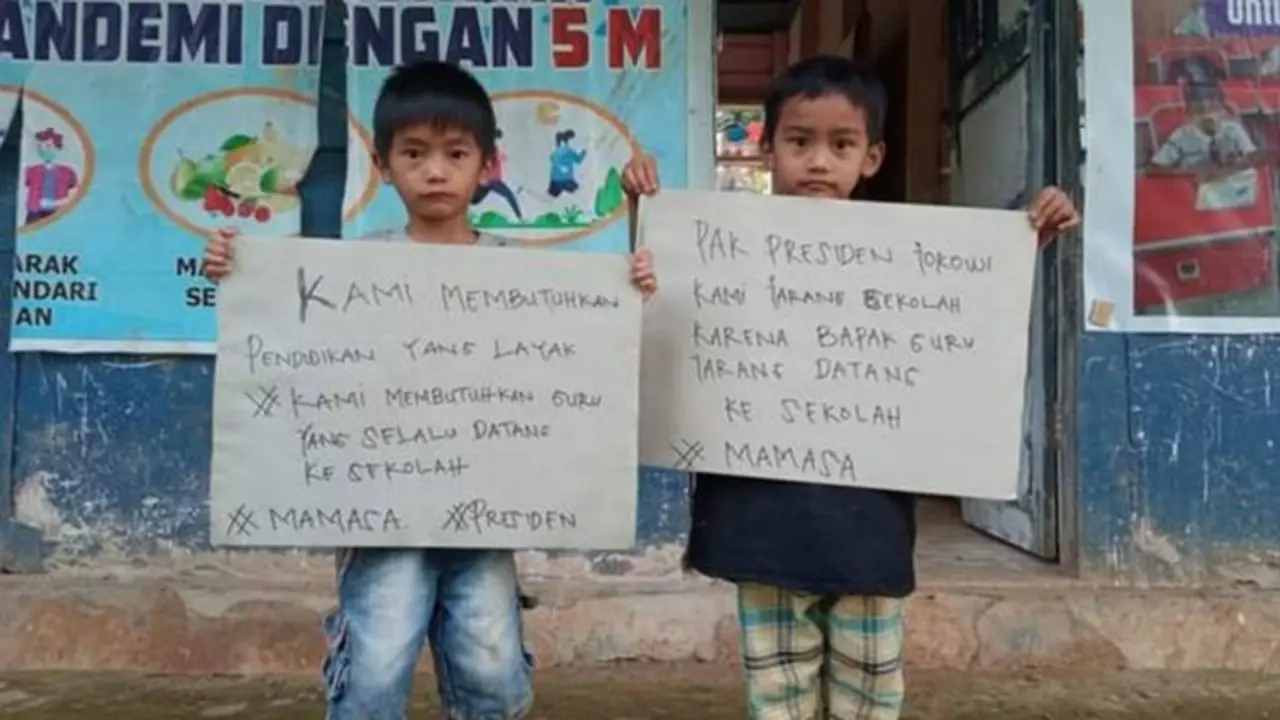 Siswa SD di Mamasa