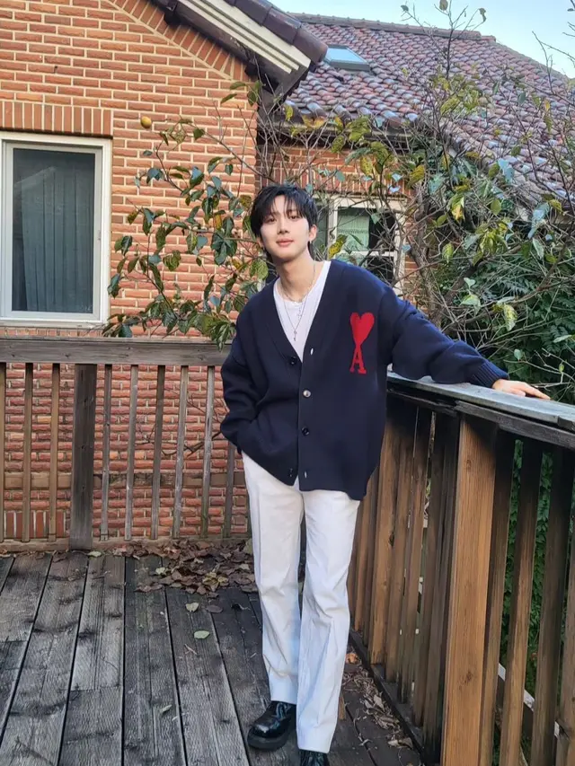 Hui PENTAGON (Instagram/huitag_me)