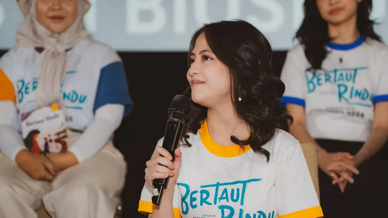 Adhisty Zara