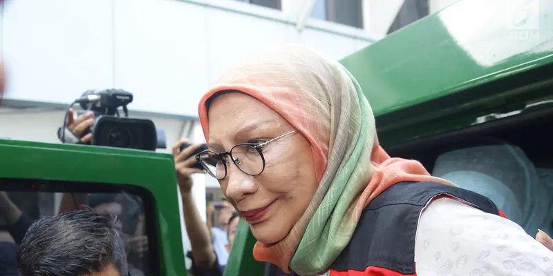 Ratna Sarumpaet