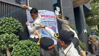 Kronologi Penutupan White Rabbit PIK