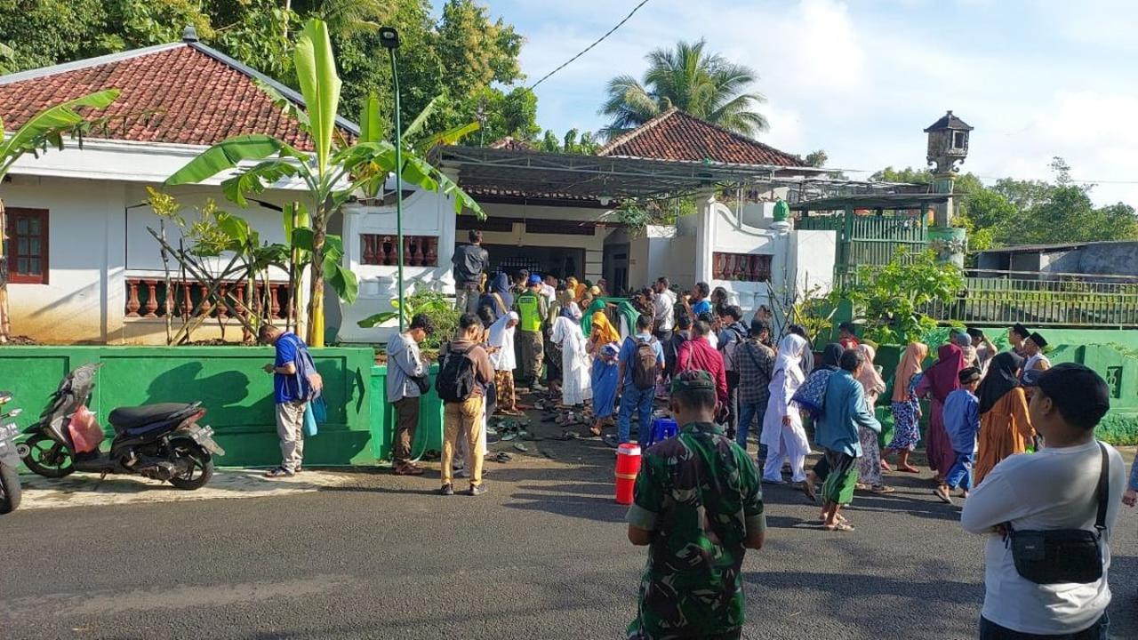 Klarifikasi Imam Jemaah Aolia Mbah Benu Soal 'Telepon Allah