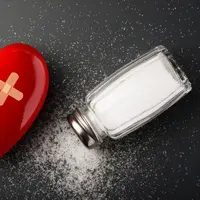 Penderita Hipertensi, Perlukah Konsumsi Garam Khusus? (Evan Lorne/Shutterstock)