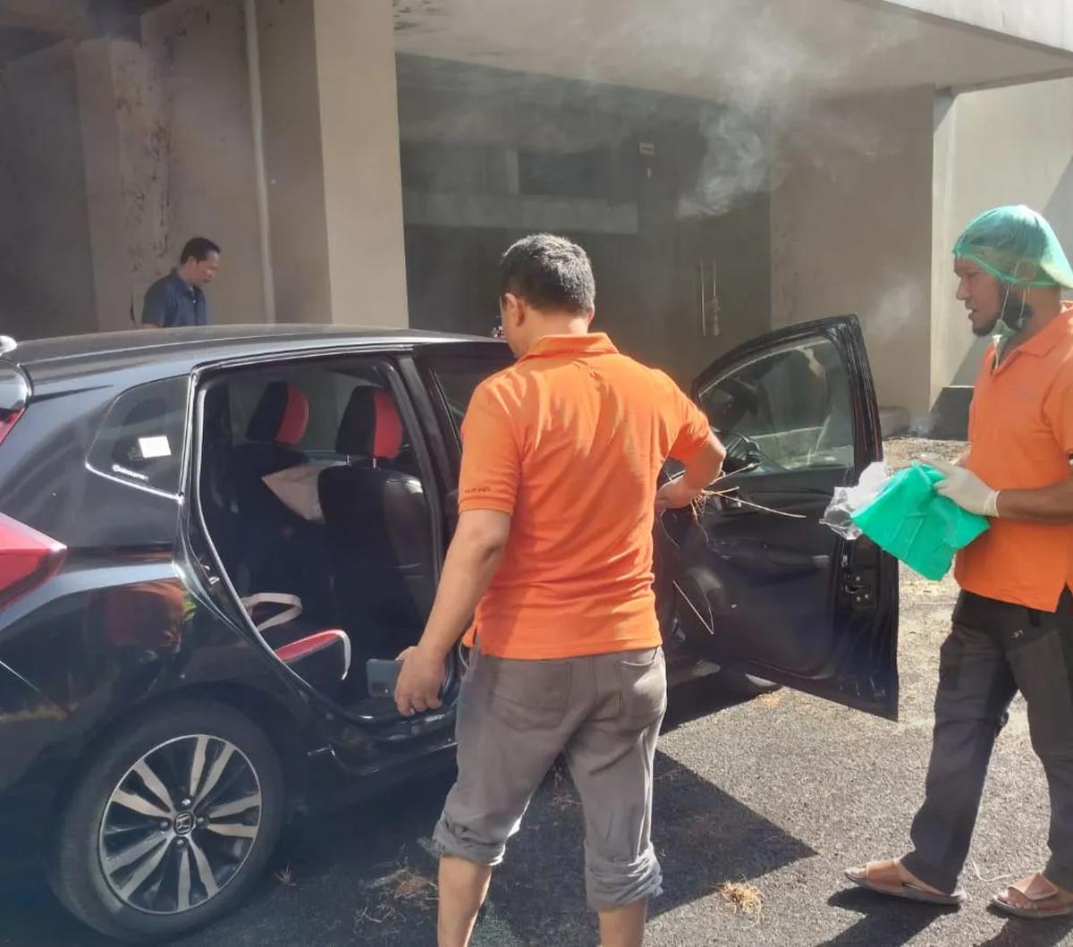 Namun, dia tidak bisa memastikan apakah korban menjadi sasaran pembunuhan atau tidak. Oleh karena, pihaknya masih harus membawa jenazah korban untuk dilakukan autopsi terlebih dahulu.