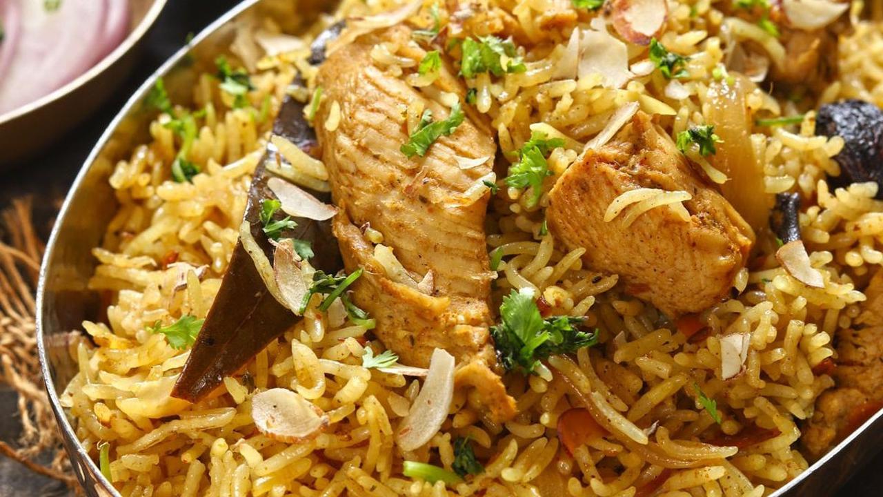 7. Pulao: Keunikan Nasi India dalam Sajiannya