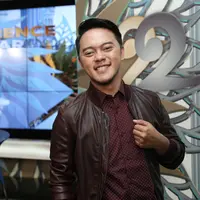 Stasiun televisi Indosiar akan merayakan ulang tahunnya yang ke-22 tahun. Konser raya siap digelar pada puncak acaranya dengan bertabur bintang. Beberapa selebriti mengenang saat merintis kariernya. Salah satunya Danang. (Galih W. Satria/Bintang.com)