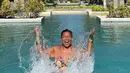 Hingga kini Tika masih rutin tampil di berbagai acara, bahkan yang terbaru, ia masih membintangi film layar lebar berjudul Ngeri Ngeri Sedap. (Liputan6.com/IG/@botikapanggabean).