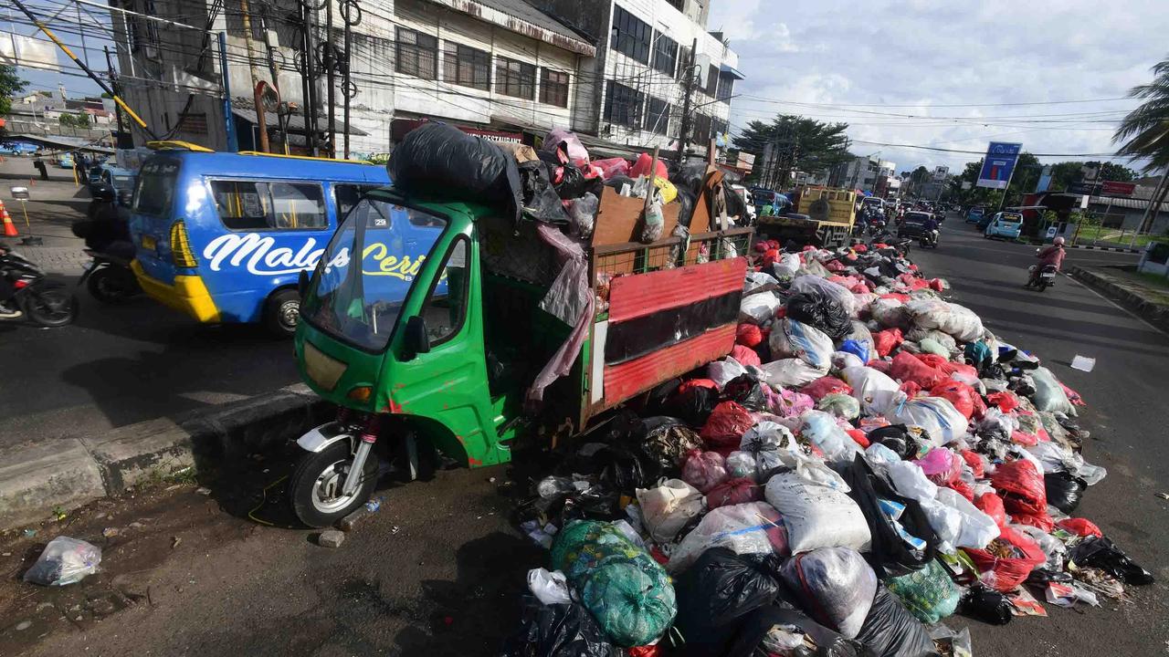 FOTO: Krisis Sampah Masih Terjadi di Tangerang Selatan
