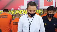 Dua Musisi Makassar bawa ganja sintetis seberat 1,3 kilogram (Liputan6.com/Fauzan)