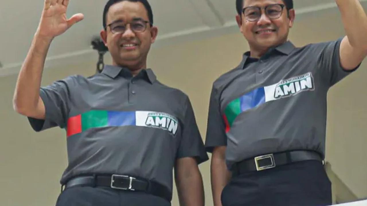 Pasangan Capres dan Cawapres Anies Baswedan dan Muhaimin Iskandar tampak menyapa usai deklarasi Tim Pemenangan Nasional untuk Pemilu 2024.
