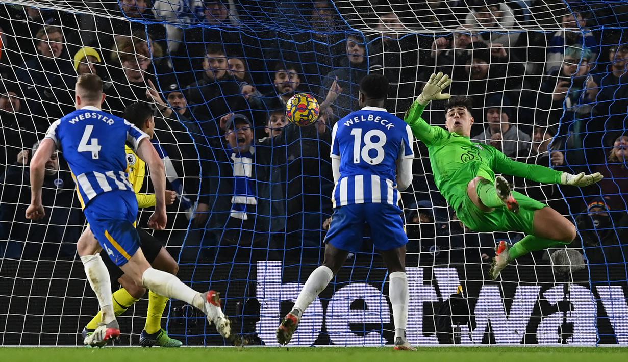 <p>Chelsea. Dalam dua pertemuan di Liga Inggris musim 2021/2022 ini, Chelsea kehilangan empat poin dari hasil 2 kali imbang. Dua hasil imbang dengan skor identik 1-1 terjadi di pekan ke-20 (29/12/2021) saat Chelsea menjadi tuan rumah dan di pekan ke-24 (18/1/2022) kala Chelsea dijamu Brighton. Dalam dua laga tersebut Chelsea berhasil unggul terlebih dahulu namun akhirnya berhasil disamakan Brighton. (AFP/Paul Ellis)</p>
