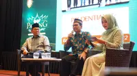 Omar S Anwar, Presiden Direktur Prudential Syariah dan Ah. Azharuddin Lathif, Ketua Dewan Pengawas Syariah di Hijrafest Padang. (Dok Prudential)