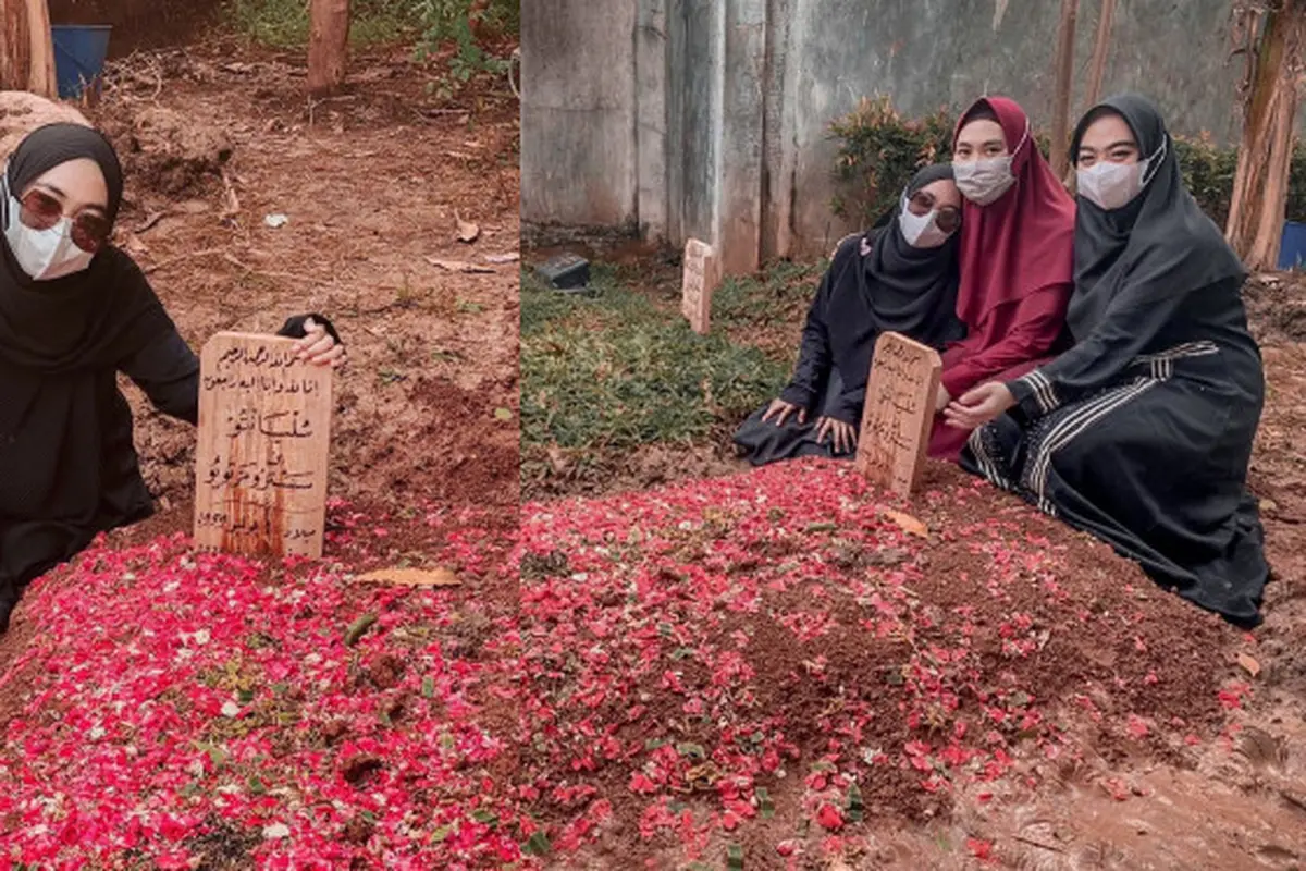 Momen Haru Ria Ricis Datang ke Makam Ayahnya, Berusaha Tampil Tegar. (Sumber: Instagram/riaricis1795)