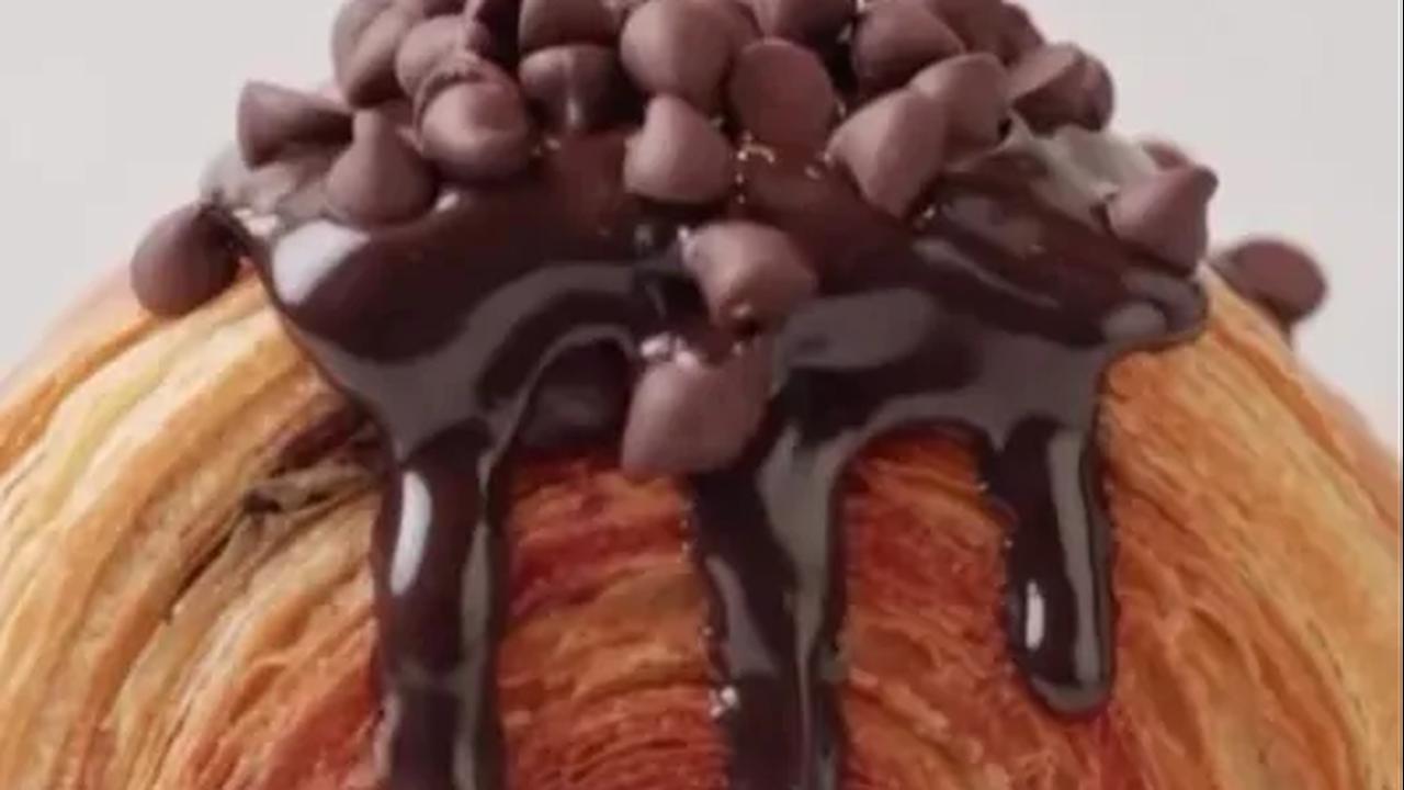 Viral di TikTok, Ini Daftar Harga dan Toko Kue yang Jual Cromboloni