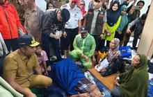Dinsos Sumbar Salurkan Bantuan Banjir Rp124 Juta untuk Penyintas di Padang Pariaman