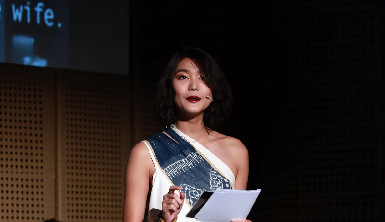 Pemeran Utama Wanita Terpuji dalam Festival Film Bandung 2006 ini juga melihat banyak isu perempuan yang dijadikan tema dalam film. (Deki Prayoga/Bintang.com)