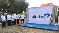 Logo baru BKKBN baru saja dirilis hari ini, Kamis (2/1/2020) oleh Kepala BKKBN Hasto Wardoyo dalam Apel Siaga Siap Kerja 2020 di halaman Kantor Pusat BKKBN, Halim Perdanakusuma, Jakarta Timur. (Dok Badan Kependudukan dan Keluarga Berencana Nasional/BKKBN)