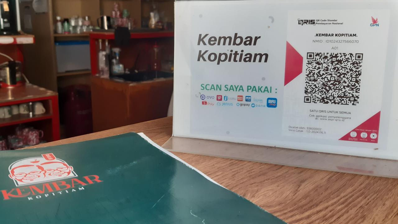 Menikmati Sajian Klasik ala Kembar Kopitiam Kudus, Bayar Pakai QRIS Jadi Tempat Nongkrong Favorit Gen Z