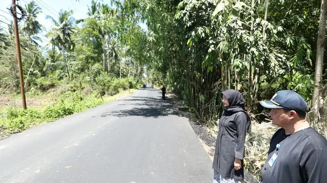Bupati Ipuk Fiestiandani Pacu Pembangunan Jalan Poros Kecamatan dan Jembatan