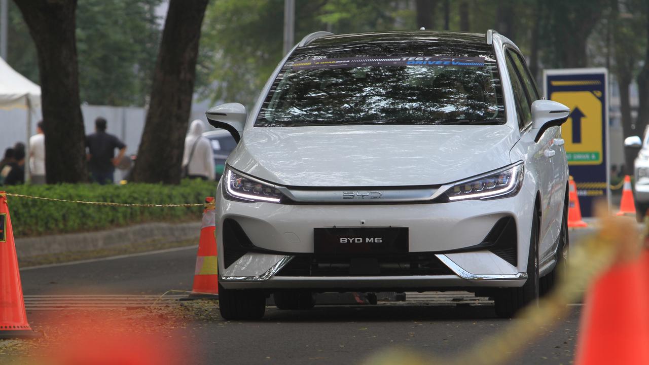 Perbandingan Biaya Mobil Listrik dan Mobil Bensin di Indonesia, Ada yang cuma Rp 217/Km