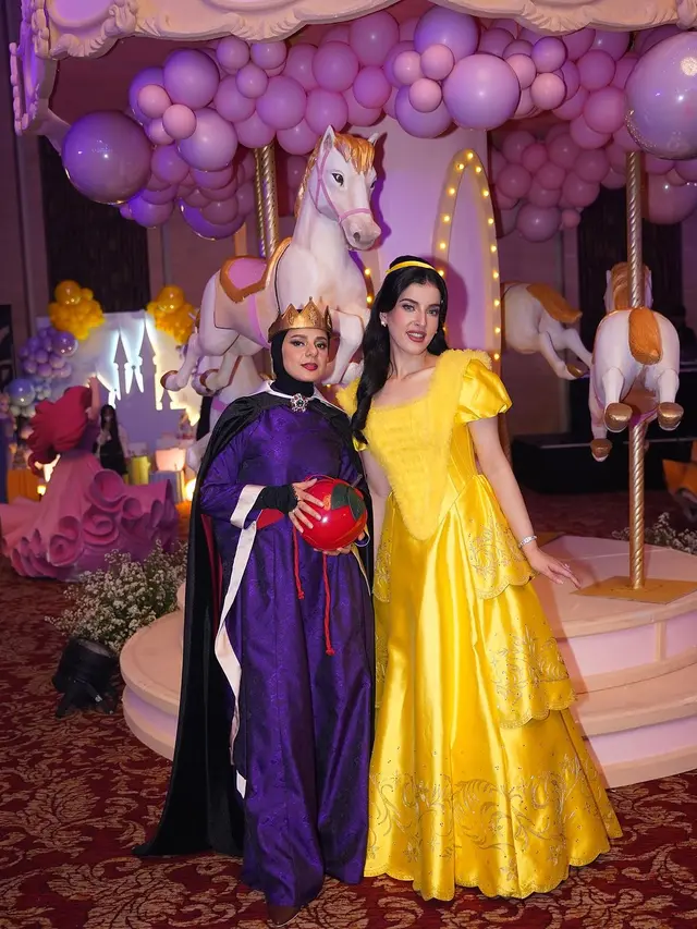 6 Gaya Keluarga Tasya Farasya Cosplay Jadi Karakter Disney di Pesta Ulang tahun Maryam dan Isa, Semuanya Totalitas!