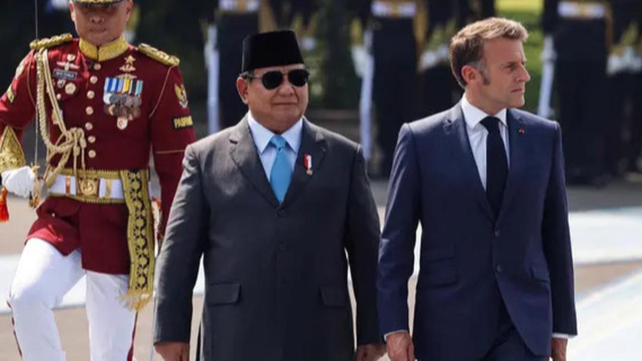 Prabowo Diundang Presiden Macron Hadiri Bastille Day di Prancis: Dulu Cuma Nonton dari Pinggir Jalan