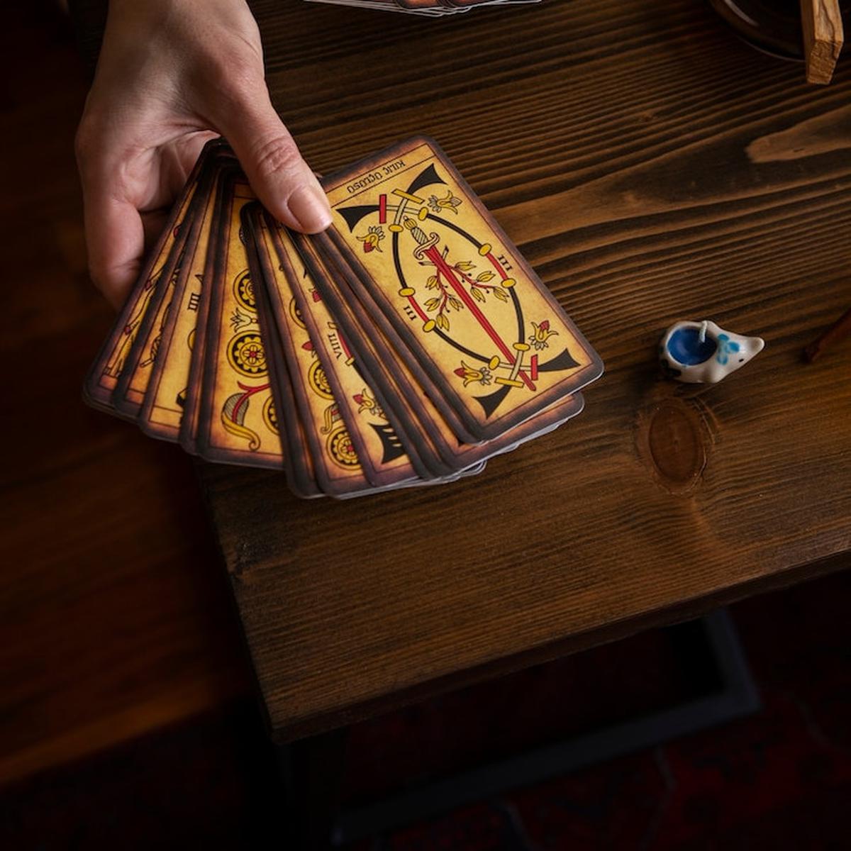 Ilustrasi Card Games