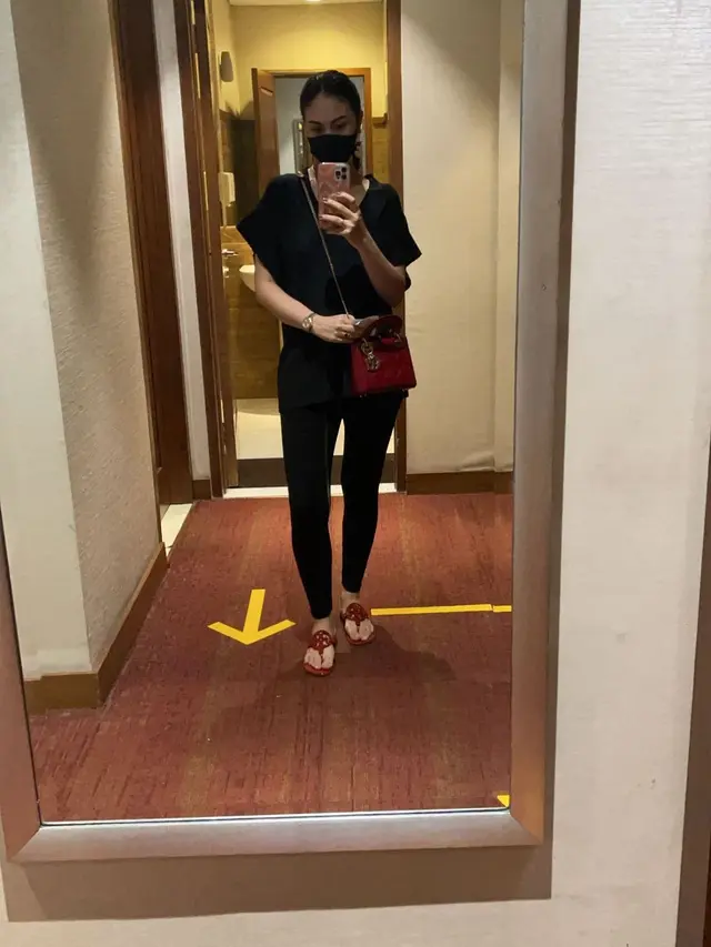 5 Potret Terbaru Marcella Daryanani Usai Melahirkan Ini Tampil Menawan