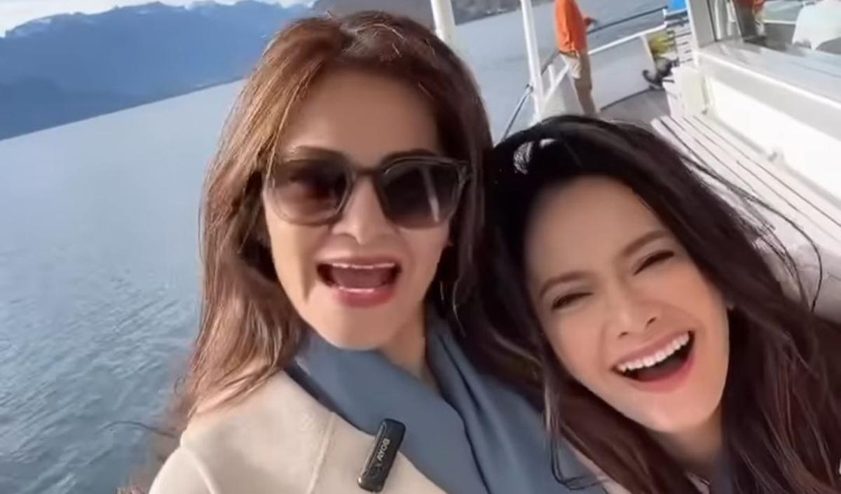 Potret kebersamaan Ersa Mayori dan Cut Tary langsung mencuri perhatian. Netizen dibuat salfok dengan wajah 'kembar' keduanya.<br>