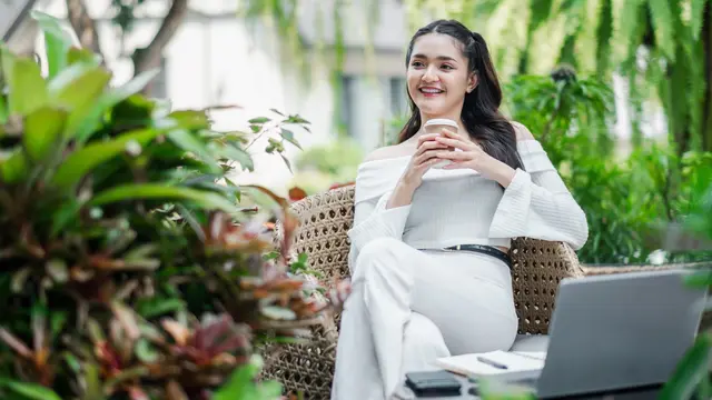 wanita oktober zodiak awet muda