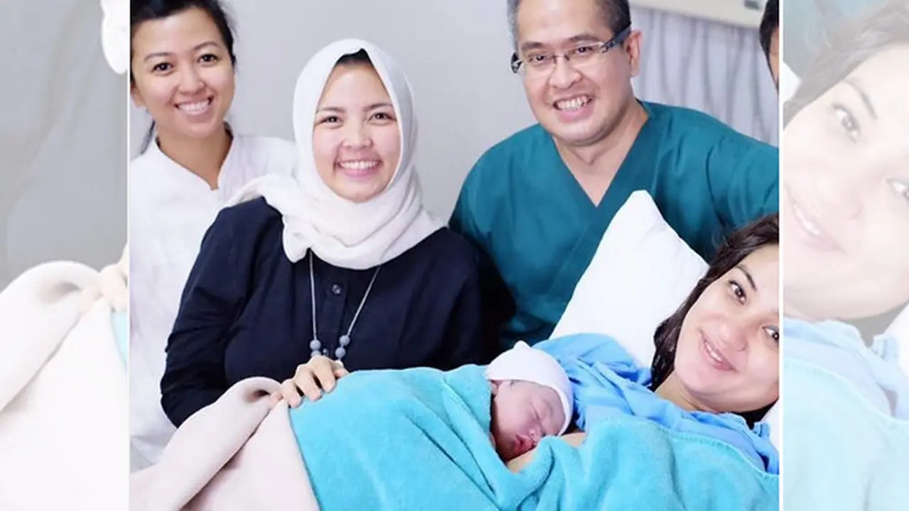 Atiqah Hasiholan dan Rio Dewanto