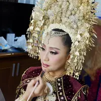 (Instagram/illuxion_makeup)