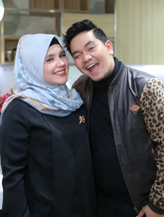 Indra Bekti dan Aldila Jelita (Daniel Kampua/Fimela.com)